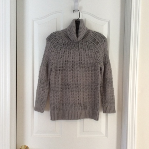 EUC. Ralph Lauren gray turtleneck sweater - Picture 3 of 6